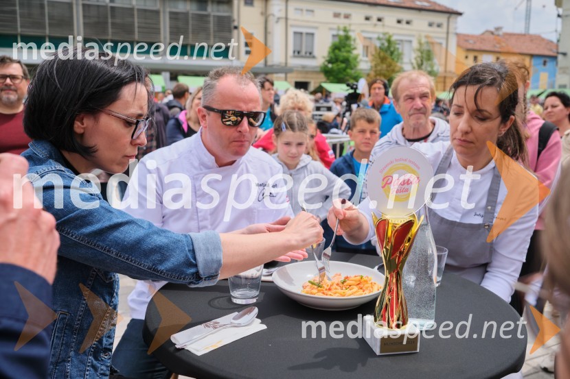  ... ;  Matjaž Cotič, chef, Koča na Kokoši;  Julijana Krapež, finalistka šova Gostilna išče šefaPašta Fešta - največji festival testenin
