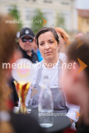  Julijana Krapež, finalistka šova Gostilna išče šefaPašta Fešta - največji festival testenin