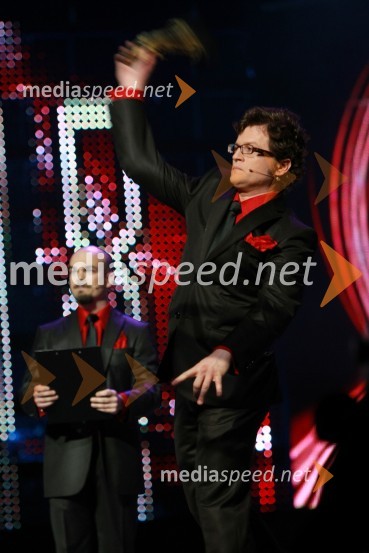 Voditelja Jure Bračič in Igor Karas (Slon in Sadež)Viktorji 2008, dogajanje na odru in v dvorani