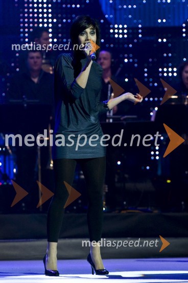 Renata Mohorič, pevka skupine I.C.E.Viktorji 2008, dogajanje na odru in v dvorani