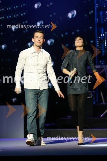 Zlatko, raper in Renata Mohorič, pevka skupine I.C.E.Viktorji 2008, dogajanje na odru in v dvorani