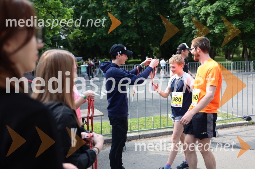  Domen Prevc, smučarski skakalec;  ... ;  ... 41. Maraton treh src
