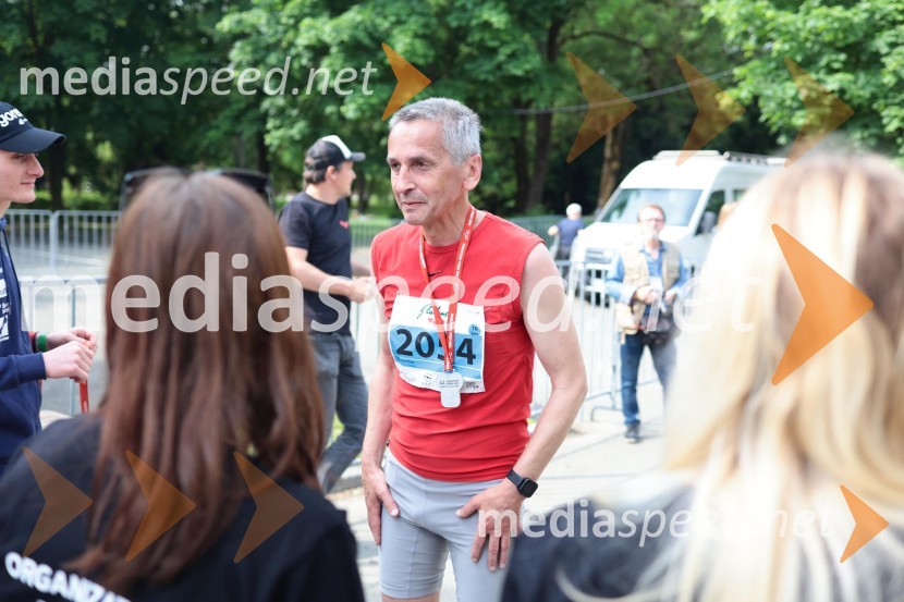  Tomaž Žist41. Maraton treh src