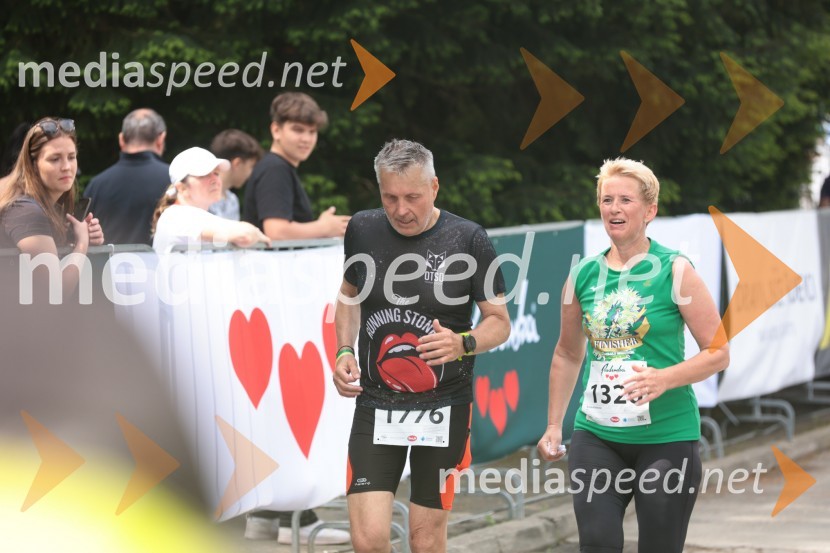  Bojan Požar, publicist, lastnik portala Požareport.si in predsednik stranke Lista novinarja Bojana Požarja;  ... 41. Maraton treh src