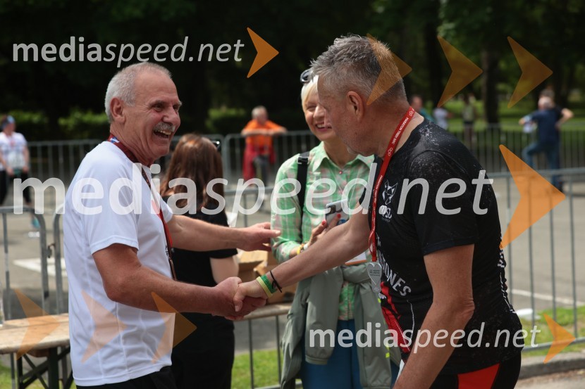  ... ;  Bojan Požar, publicist, lastnik portala Požareport.si in predsednik stranke Lista novinarja Bojana Požarja41. Maraton treh src