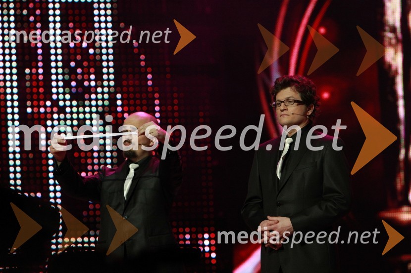 Voditelja Jure Bračič in Igor Karas (Slon in Sadež)Viktorji 2008, dogajanje na odru in v dvorani