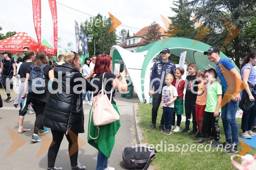 Domen Prevc, smučarski skakalec;  ... ;  ... ;  ... ;  ... ;  ... ;  Anže Lanišek, smučarski skakalec41. Maraton treh src