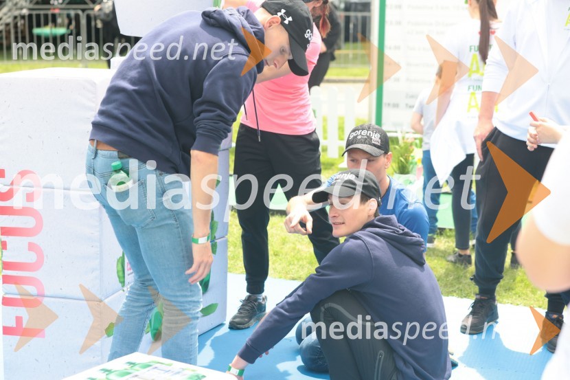  Lovro Kos, smučarski skakalec;  Domen Prevc, smučarski skakalec;  Anže Lanišek, smučarski skakalec41. Maraton treh src