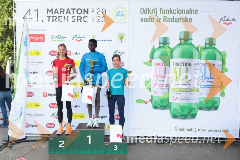  Anja Fink, 2. mesto, polmaraton ženske, 41. Maraton treh src;  Rabecca Chepkwemoi, 1. mesto, polmaraton ženske skupno, 41. Maraton treh src;  Saša Pisk41. Maraton treh src