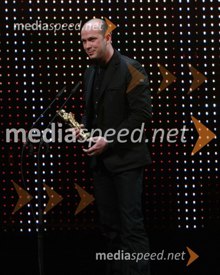 Igor Gajič, režiser in ko-scenarist oddaje As ti tud not padu, ki je prevzel Viktorja Jurija ZrnecaViktorji 2008, dogajanje na odru in v dvorani