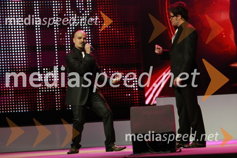 Voditelja Jure Bračič in Igor Karas (Slon in Sadež)Viktorji 2008, dogajanje na odru in v dvorani