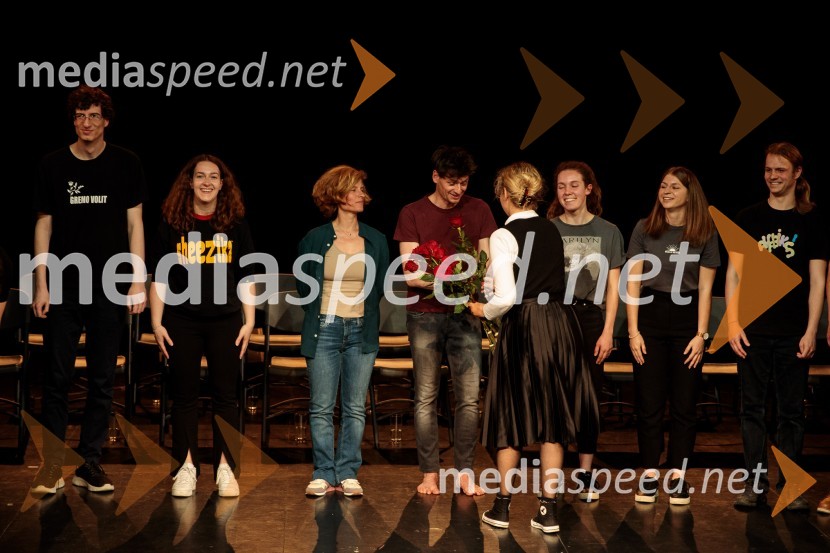  ... ;  ... ;  Polona Janežič, glasbenica;  Primož Bezjak, igralec, plesalec;  ... ;  ... ;  ... ;  ... Poslednji kanček fikcije, premiera v SMG Ljubljana