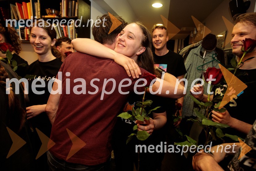  Primož Bezjak, igralec, plesalec;  ... Poslednji kanček fikcije, premiera v SMG Ljubljana