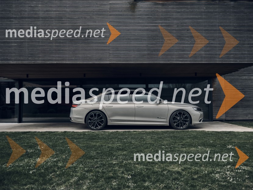 DS 9 modelno leto 23: nove tehnologije, nove notranjosti in kolekcija ESPRIT DE VOYAGE