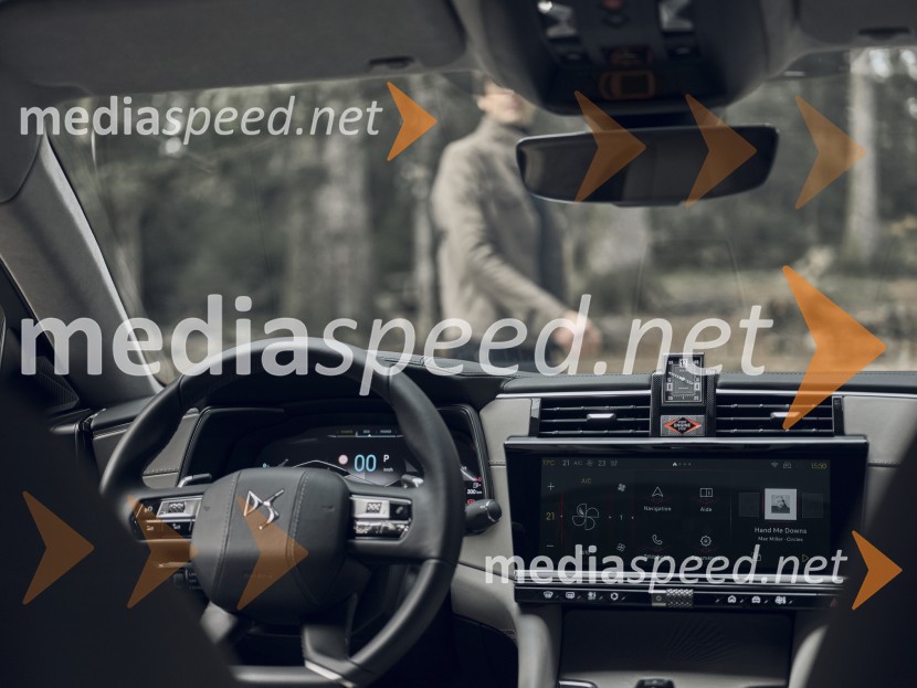 DS 9 modelno leto 23: nove tehnologije, nove notranjosti in kolekcija ESPRIT DE VOYAGE