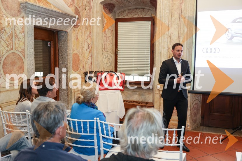  Franci Bolta, direktor znamke Audi pri podjetju Porsche Slovenija d.o.o.Novi Audi Q8 e-tron, predstavitev