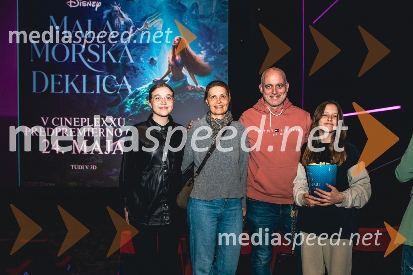  Sarai Bravničar;  Špela Bravničar;  Ales Bravnicar;  Trina BravničarMala morska deklica, premiera filma v Cineplexx Ljubljana
