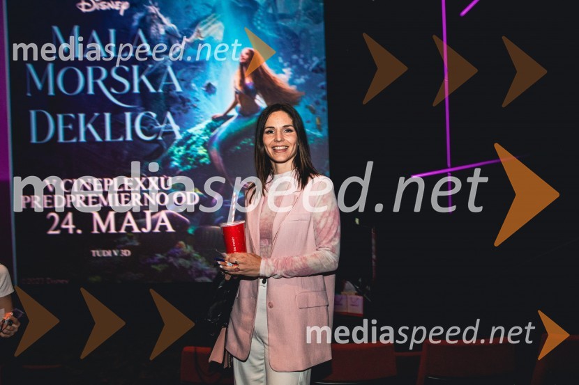  Lea Sirk, pevkaMala morska deklica, premiera filma v Cineplexx Ljubljana