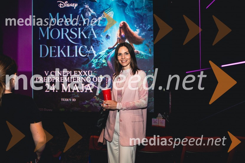  Lea Sirk, pevkaMala morska deklica, premiera filma v Cineplexx Ljubljana