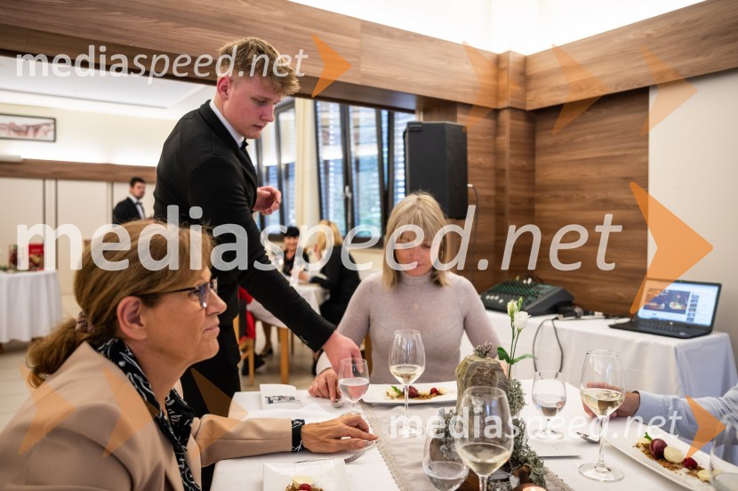 Maturanti Srednje šole za gostinstvo in turizem Maribor zavrteli kuhalnice