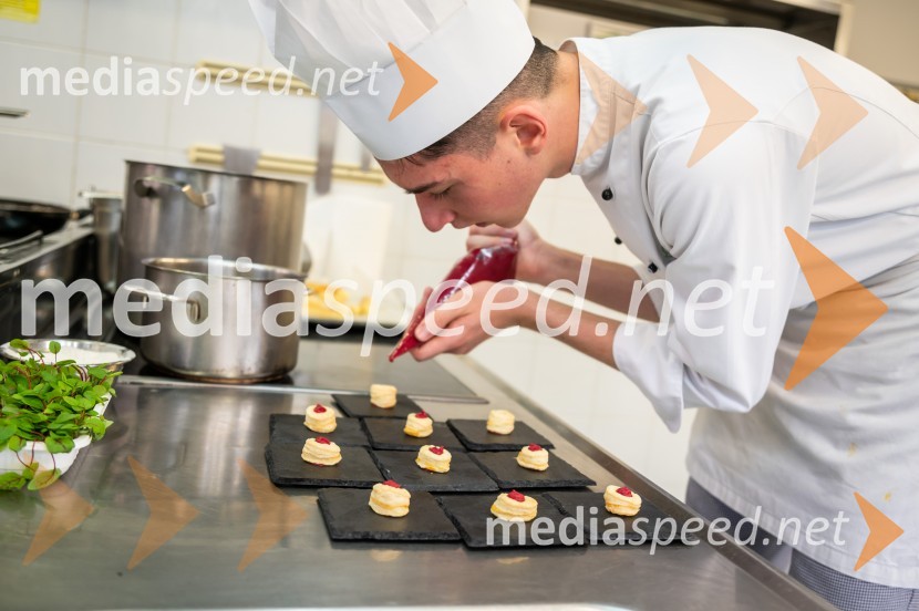 Maturanti Srednje šole za gostinstvo in turizem Maribor zavrteli kuhalnice