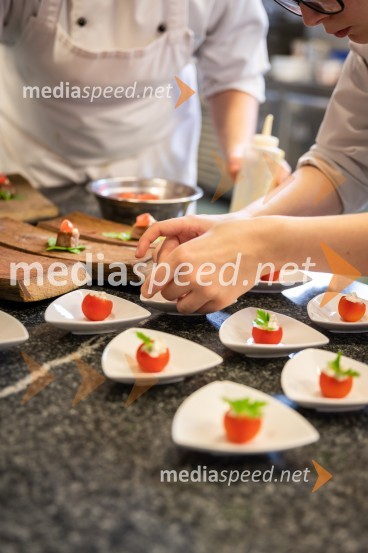 Maturanti Srednje šole za gostinstvo in turizem Maribor zavrteli kuhalnice