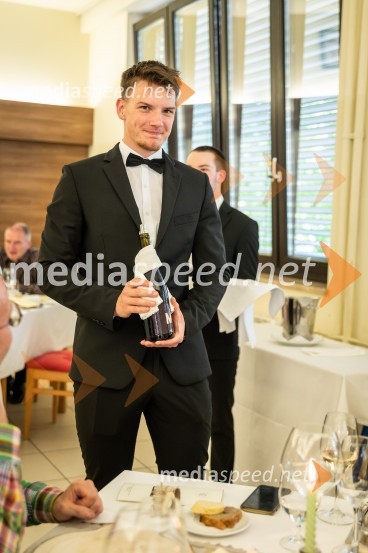 Maturanti Srednje šole za gostinstvo in turizem Maribor zavrteli kuhalnice