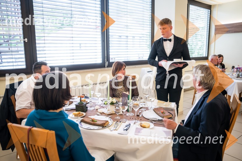 Maturanti Srednje šole za gostinstvo in turizem Maribor zavrteli kuhalnice