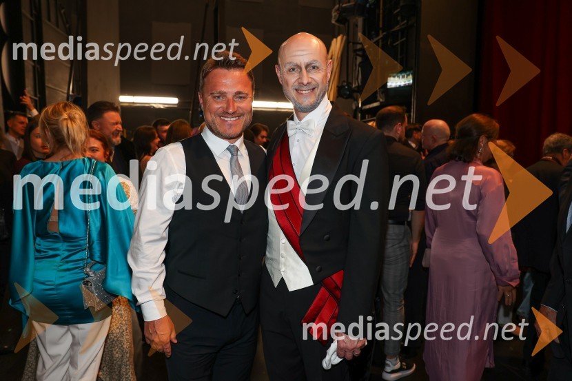  Matjaž Robavs, operni pevec;  Peter Martinčič, operni pevecEvgenij Onjegin, premiera opere na odru SNG Opera in balet Ljubljana