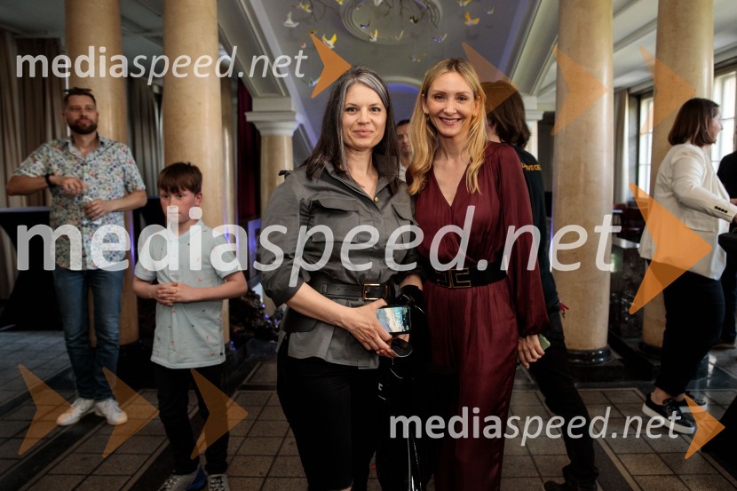  ... ;  Barbara Murn Vrviščar, direktorica Pionirskega domaSlavnostna prireditev ob 60-letnici Pionirskega doma