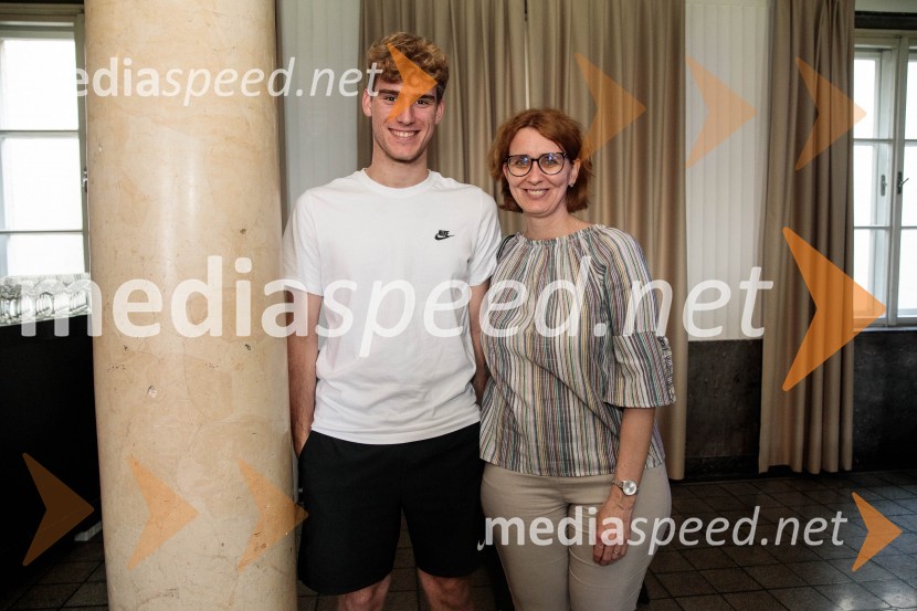 Slavnostna prireditev ob 60-letnici Pionirskega doma