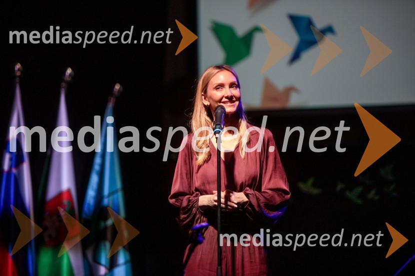  Barbara Murn Vrviščar, direktorica Pionirskega domaSlavnostna prireditev ob 60-letnici Pionirskega doma