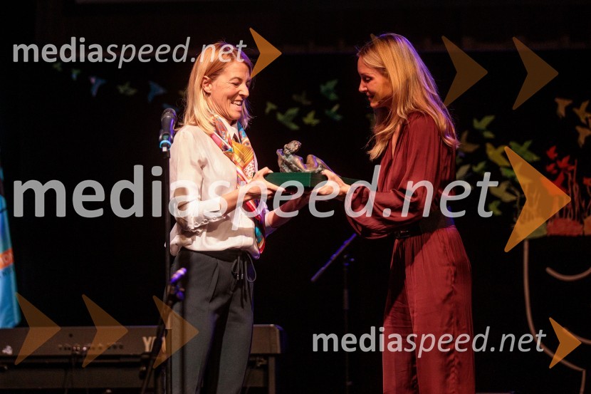  Tjaša Ficko, podžupanja, Mestna občina Ljubljana;  Barbara Murn Vrviščar, direktorica Pionirskega domaSlavnostna prireditev ob 60-letnici Pionirskega doma