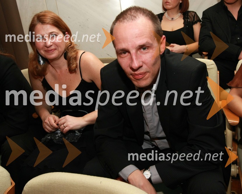 Andrej Karoli, radijec, in njegova žena SuzanaViktorji 2008, dogajanje na odru in v dvorani