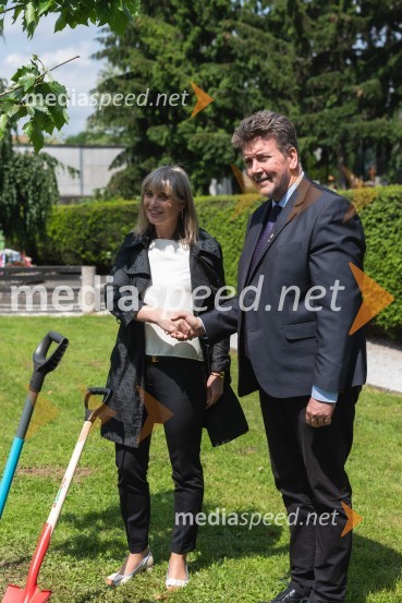 mag. Lidija Pliberšek, direktorica, Pogrebno podjetje Maribor d.d.;  Gábor Móczár, generalni direktor, National Heritage Institute of HungaryDnevi dediščine evropskih pokopališč