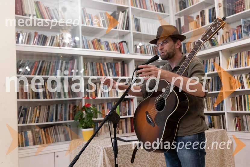  Tadej Vesenjak, glasbenikPodelitev nagrade desetnica 2023