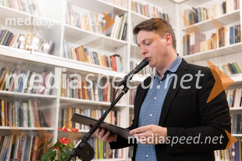 dr. Ambrož Kvartič, avtor besedila, Musical Povodni možPodelitev nagrade desetnica 2023