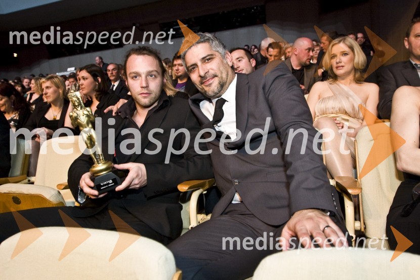 Gregor Luštek in Sebastian Cavazza, igralcaViktorji 2008, dogajanje na odru in v dvorani