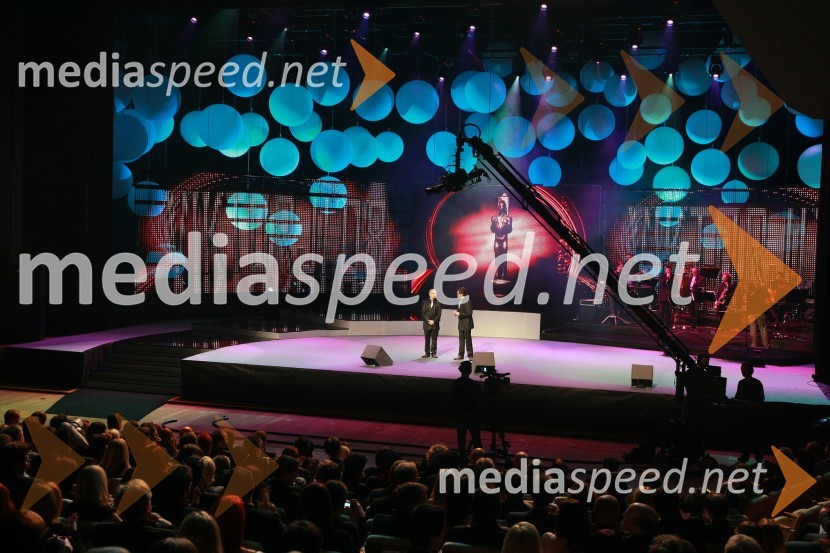 Voditelja Jure Bračič in Igor Karas (Slon in Sadež)Viktorji 2008, dogajanje na odru in v dvorani