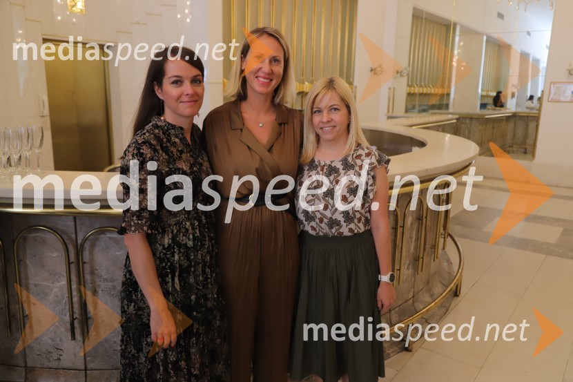  Špela Lešnik, producentka Drame SNG Maribor;  Mateja Kožuh, producentka Opere in Baleta SNG Maribor, akordeonistka;  ... Predstavitev repertoarja sezone 2023/2024 Slovenskega narodnega gledališča Maribor