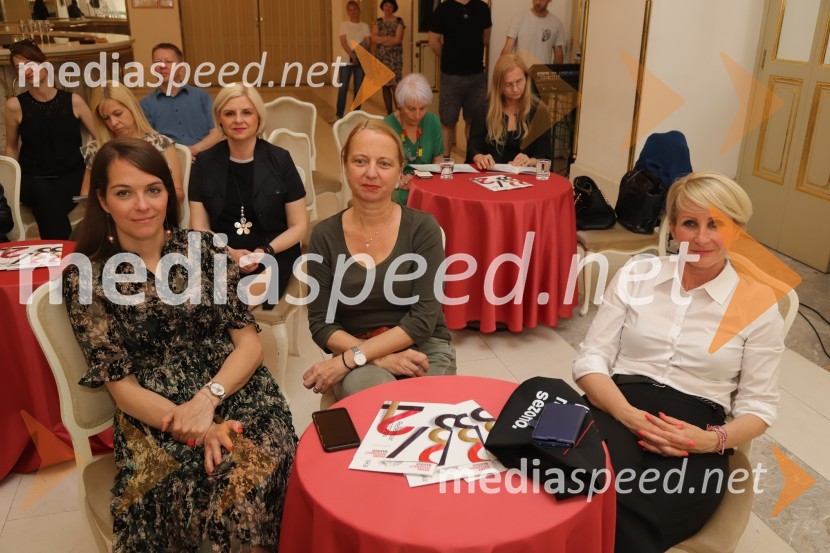  Špela Lešnik, producentka Drame SNG Maribor;  Jasmina Leskovar, SNG Maribor;  Anja  Žižek, marketing SNG MariborPredstavitev repertoarja sezone 2023/2024 Slovenskega narodnega gledališča Maribor