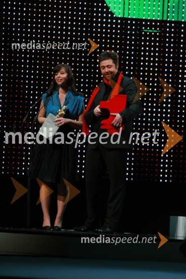 Severa in Gal Gjurin, glasbenika in pevcaViktorji 2008, dogajanje na odru in v dvorani