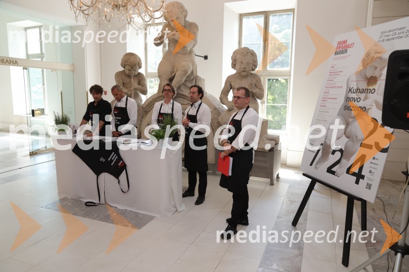  Edward Clug, umetniški direktor, Balet SNG Maribor;  Danilo Rošker, direktor SNG Maribor;  Aleksandar  Popovski, režiser, umetniški direktor Drame SNG Maribor;  Simon Krečič, umetniški direktor Opere SNG Maribor;  Alan Kavčič, predstavnik za odnose z javnostmi SNG MariborPredstavitev repertoarja sezone 2023/2024 Slovenskega narodnega gledališča Maribor