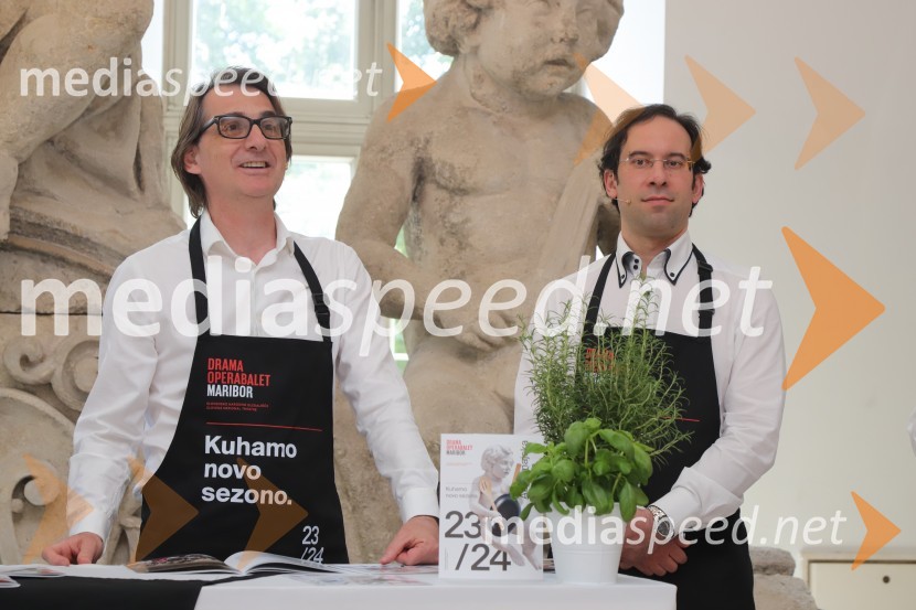  Aleksandar  Popovski, režiser, umetniški direktor Drame SNG Maribor;  Simon Krečič, umetniški direktor Opere SNG MariborPredstavitev repertoarja sezone 2023/2024 Slovenskega narodnega gledališča Maribor