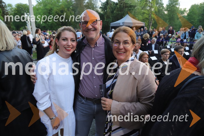  Petra Greiner Merlak, ustanoviteljica Zavoda 13, Slovenka leta 2017;  ... ;  ... Operna noč 2023