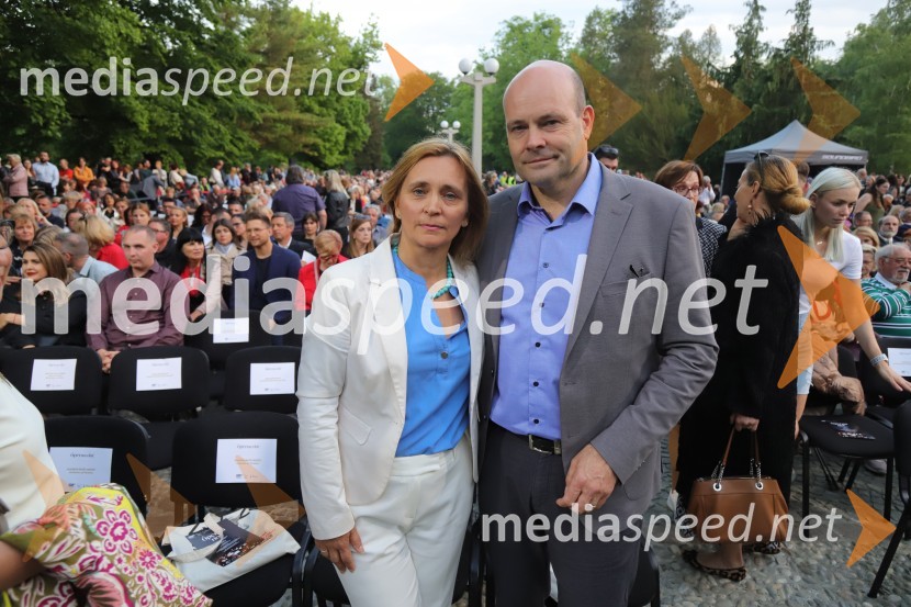 doc. dr. Suzana Žilič Fišer,  predstojnica Inštituta za medijske komunikacije na FERI;  Jure Fišer, direktor SurovineOperna noč 2023