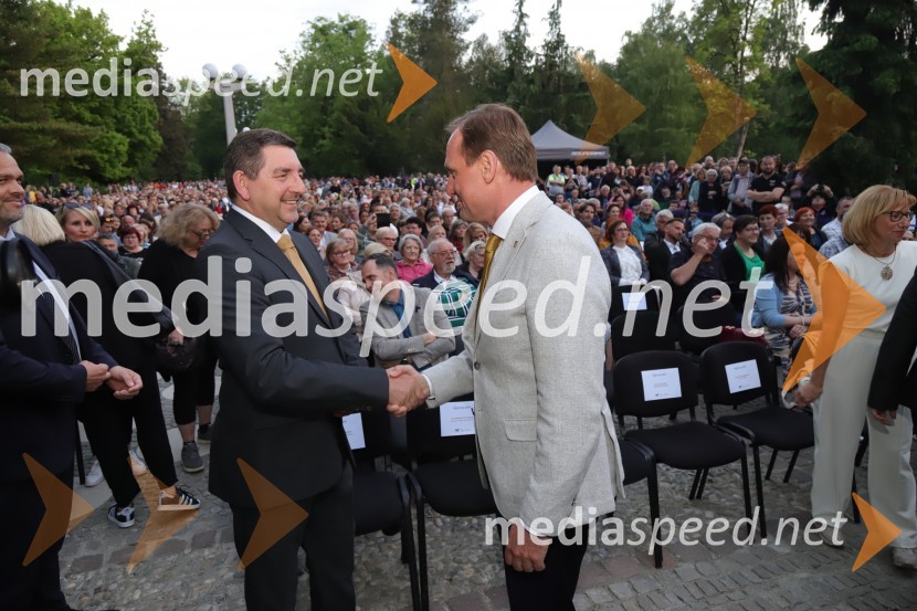 dr. Aleš Musar, lastnik Ruske dače; dr. Samo Peter Medved,  podžupan, Mestna občina Maribor Operna noč 2023