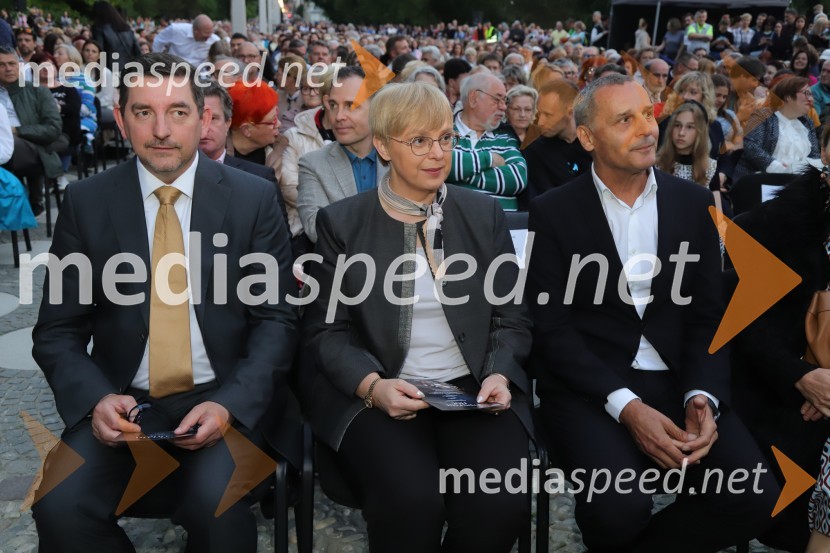 dr. Aleš Musar, lastnik Ruske dače; dr. Nataša Pirc Musar, predsednica Republike Slovenije;  Danilo Rošker, direktor SNG MariborOperna noč 2023