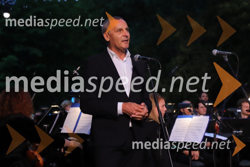  Danilo Rošker, direktor SNG MariborOperna noč 2023