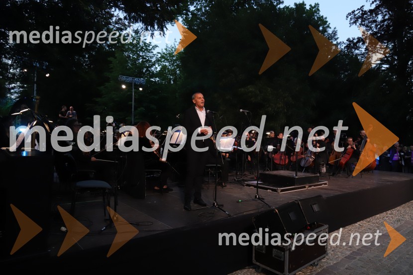  Danilo Rošker, direktor SNG MariborOperna noč 2023